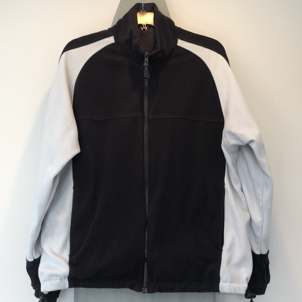 Dunbrooke Reversible Jacket. - Picture 5 of 8